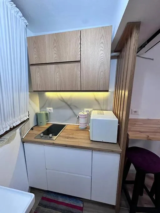 Ecoluxe Home Studio 2 Tirana Apartment